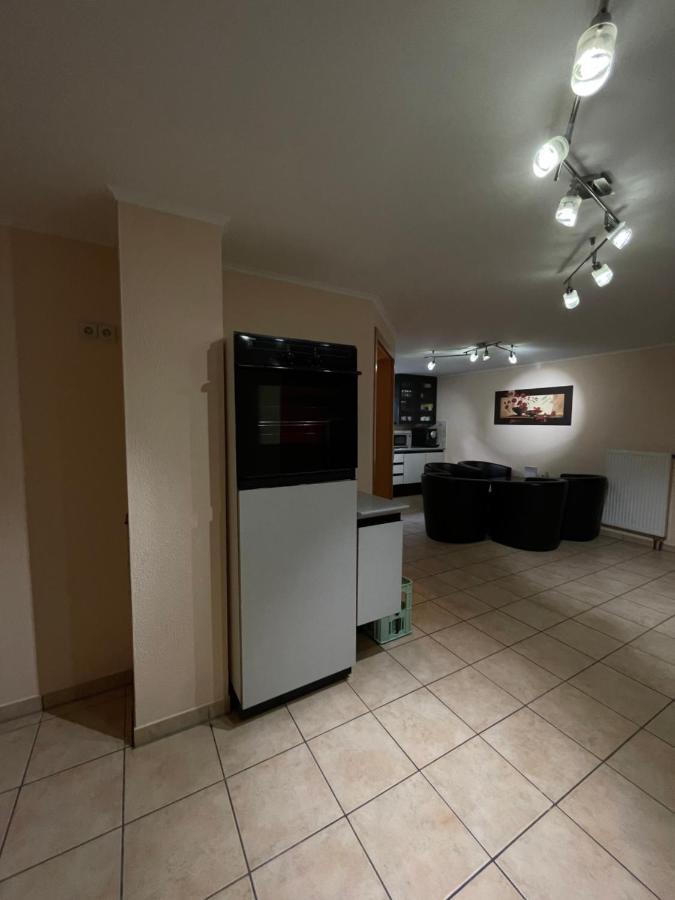 6 Personen - Naehe Messe Apartment *